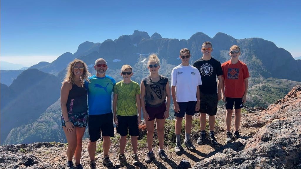 Rhodes Arrowsmith Hike